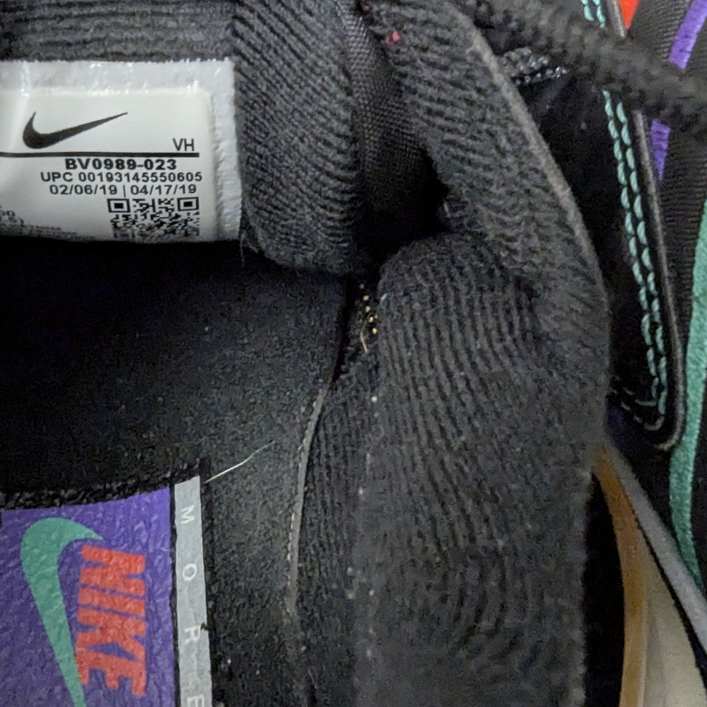 NIKE AIR MAXES size 12... 98 - Picture 12 of 13